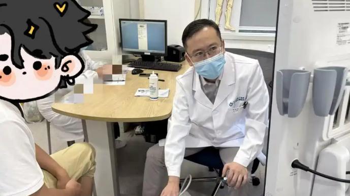 35岁小伙挤破小腿脓包后“烂腿”不愈，竟是静脉溃疡在“搞鬼”