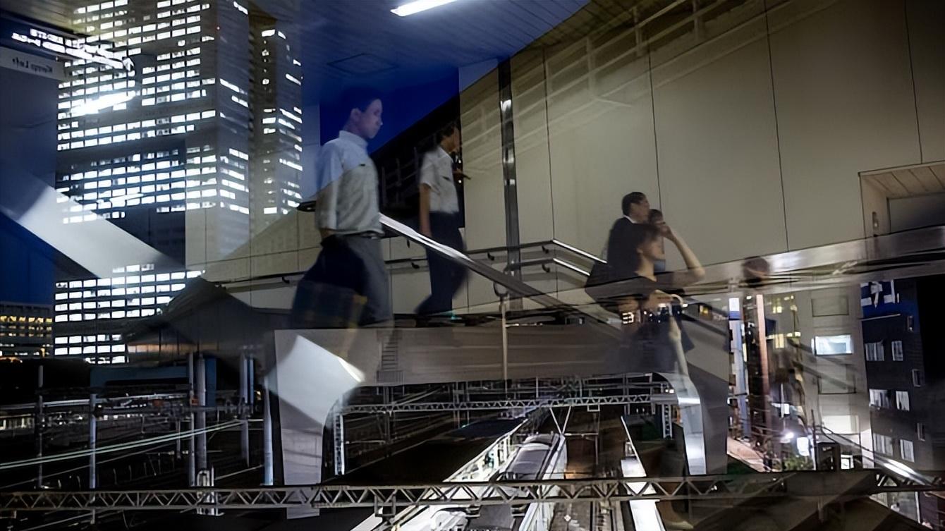 日本首相高市拟取消加班上限，加班令背后的日本国运抉择