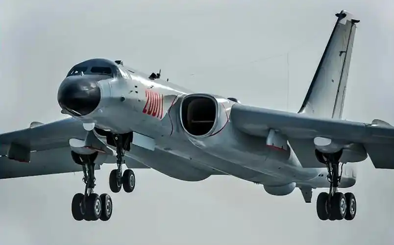 “歼-36”问世后，轰-20应该是真没了，怎么也得是“轰-30”！