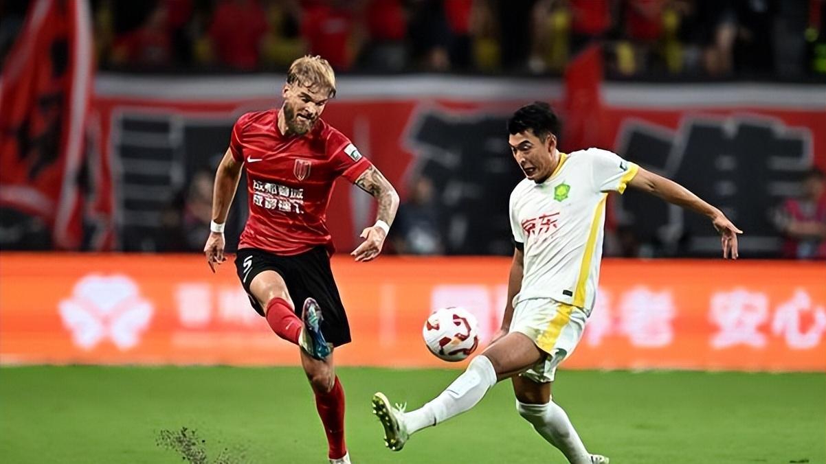 北京国安国脚级前锋大概率离队，新东家已浮出水面，堪称双赢之选