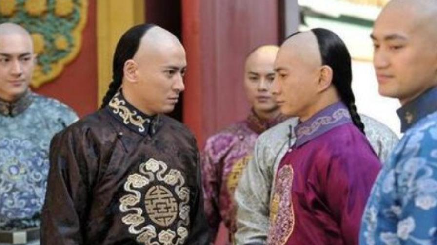 光绪帝最后抗争：太监为他穿寿衣时突然坐起，慈禧冷眼旁观，次日两人双双离世