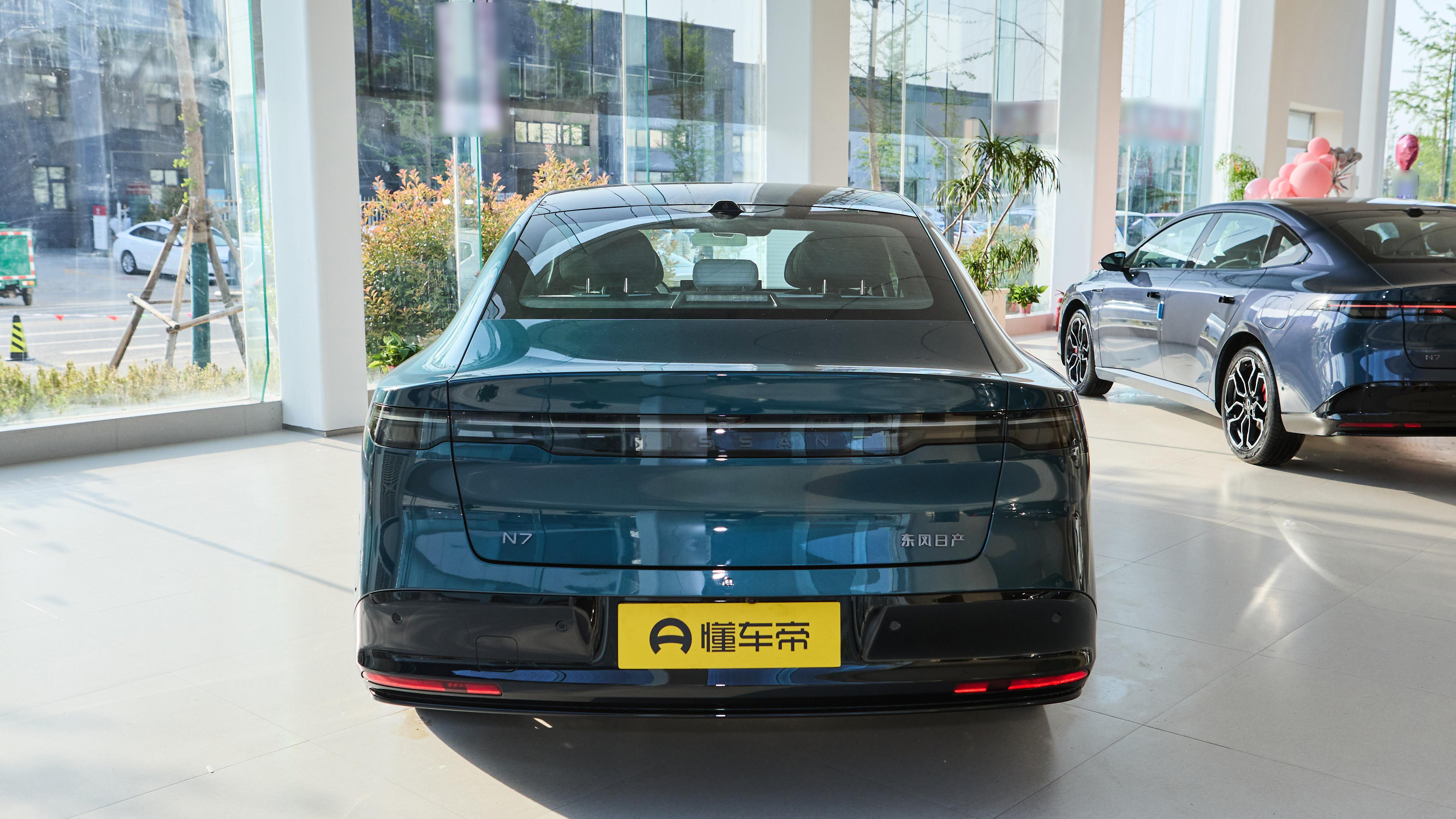合资新能源终于坐不住了，11.99万起售，配8295芯片，日产N7上市