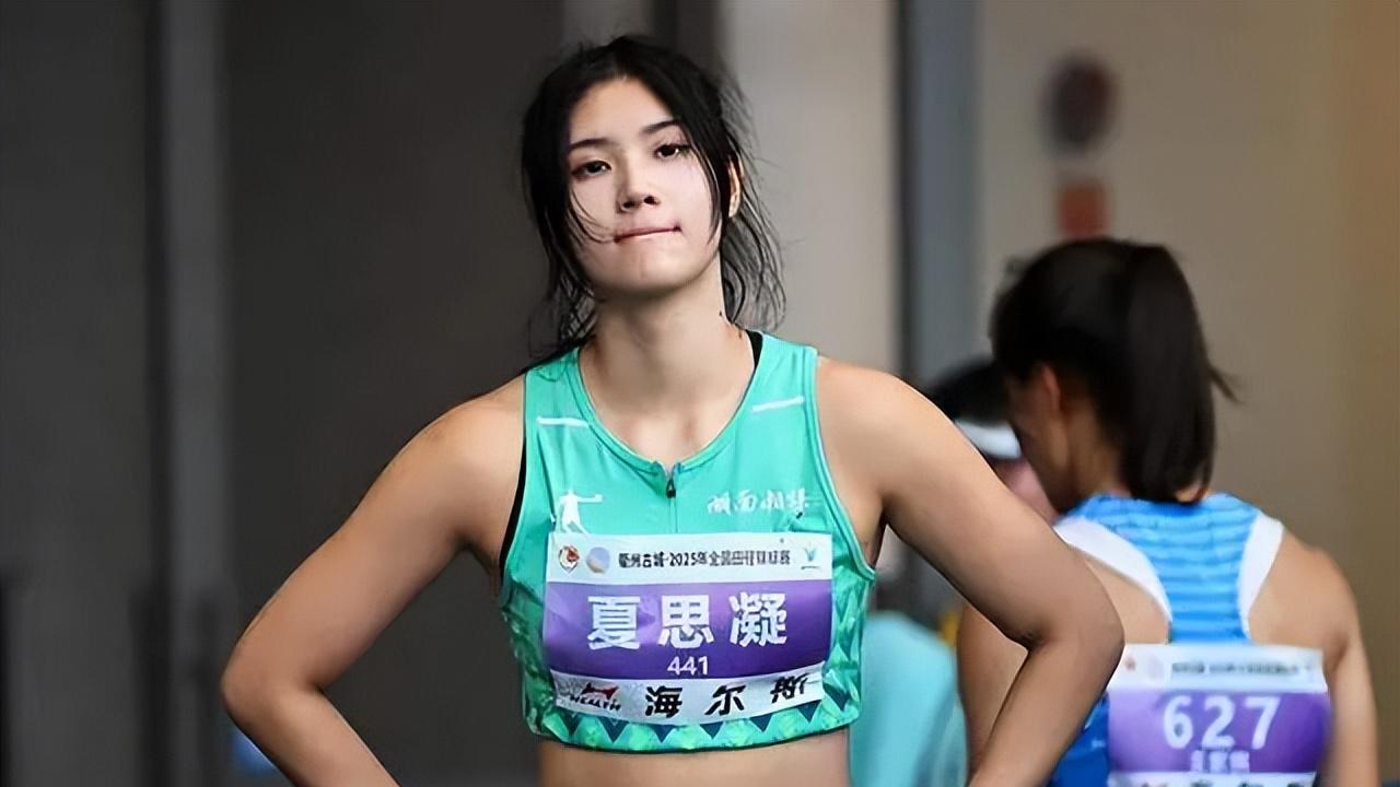 美女夏思凝赛后发文：允许枯萎 等待花期  网友：别老拿伤病说事