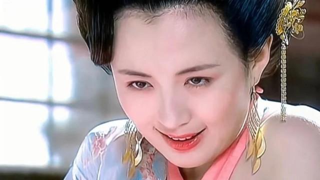 杨童舒：前央视主持人，不嫁豪门嫁爱情，16岁儿子生父成谜