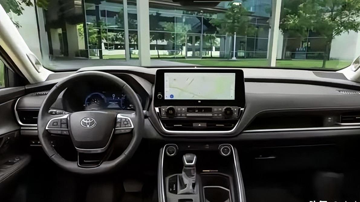 2026款丰田“大汉兰达”首发，设计恢弘，配2.4T混动，售29.7万