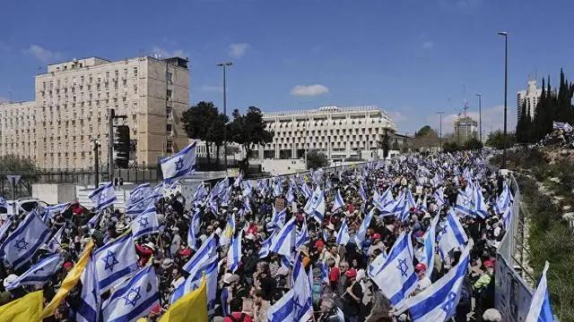 不到千万人口的以色列会爆发内战?