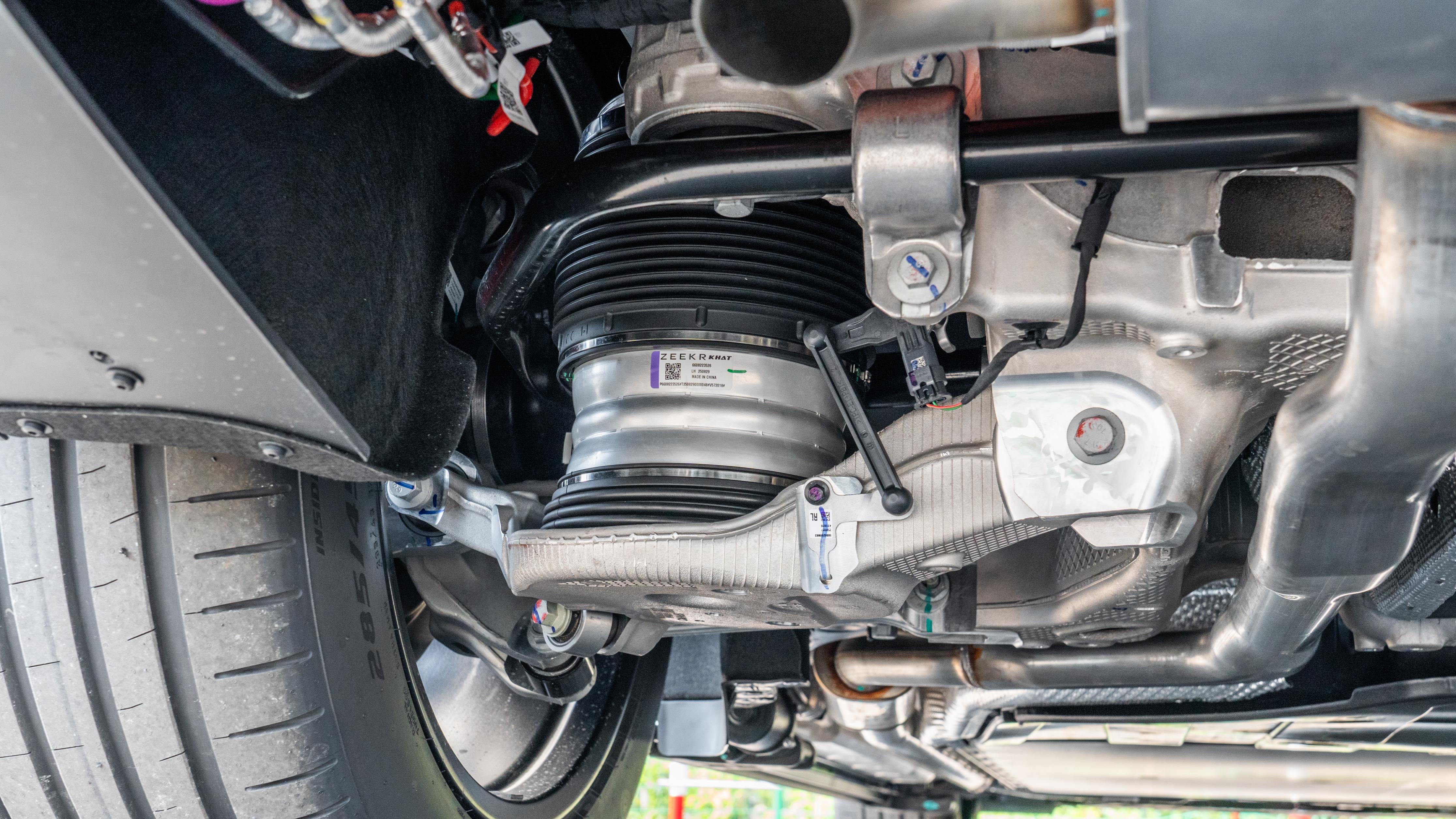 极氪9X售价45.59万起，能和理想L9和问界M9竞争吗