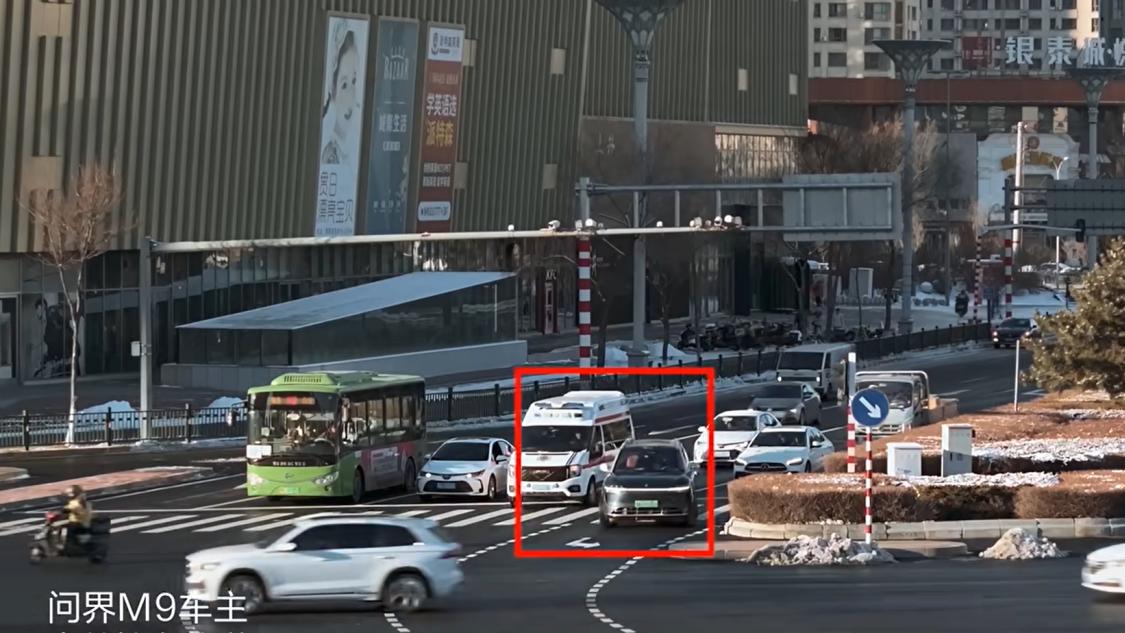 寒冬温暖你！来自鸿蒙智行车主的中国温度。