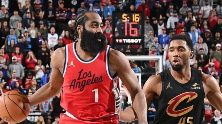 哈登引领快船蜕变，3400万老将成夺冠关键，他们能否问鼎总冠军？