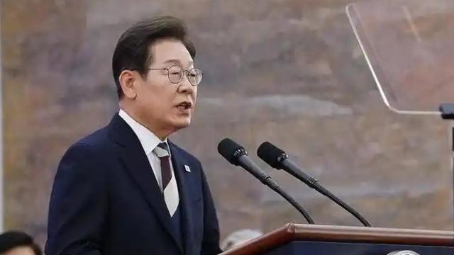 首次会见特朗普就失败！李在明要想清楚，韩国的首要交往对象是谁