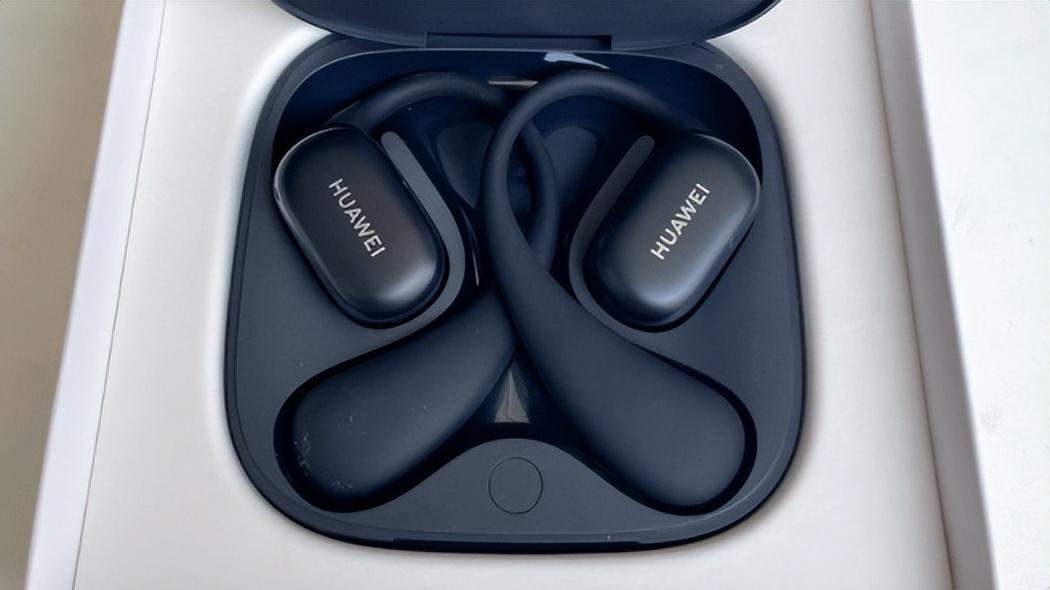 开放式耳机该选专业的还是大牌的？这份选购指南，能帮你省不少钱