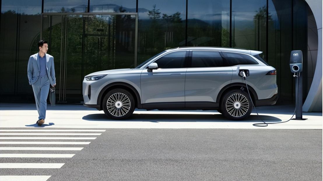 新豪华中型电混SUV，风云T9凭硬核实力圈粉无数