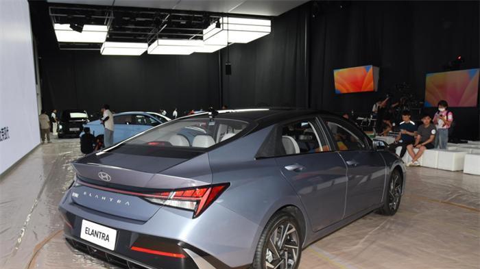 现代终于发力了？伊兰特优惠三万多，销量有所回升