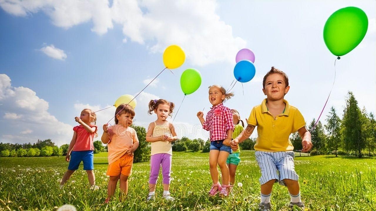 瑶一瑶的眼泪：流量裹挟下的童真困局