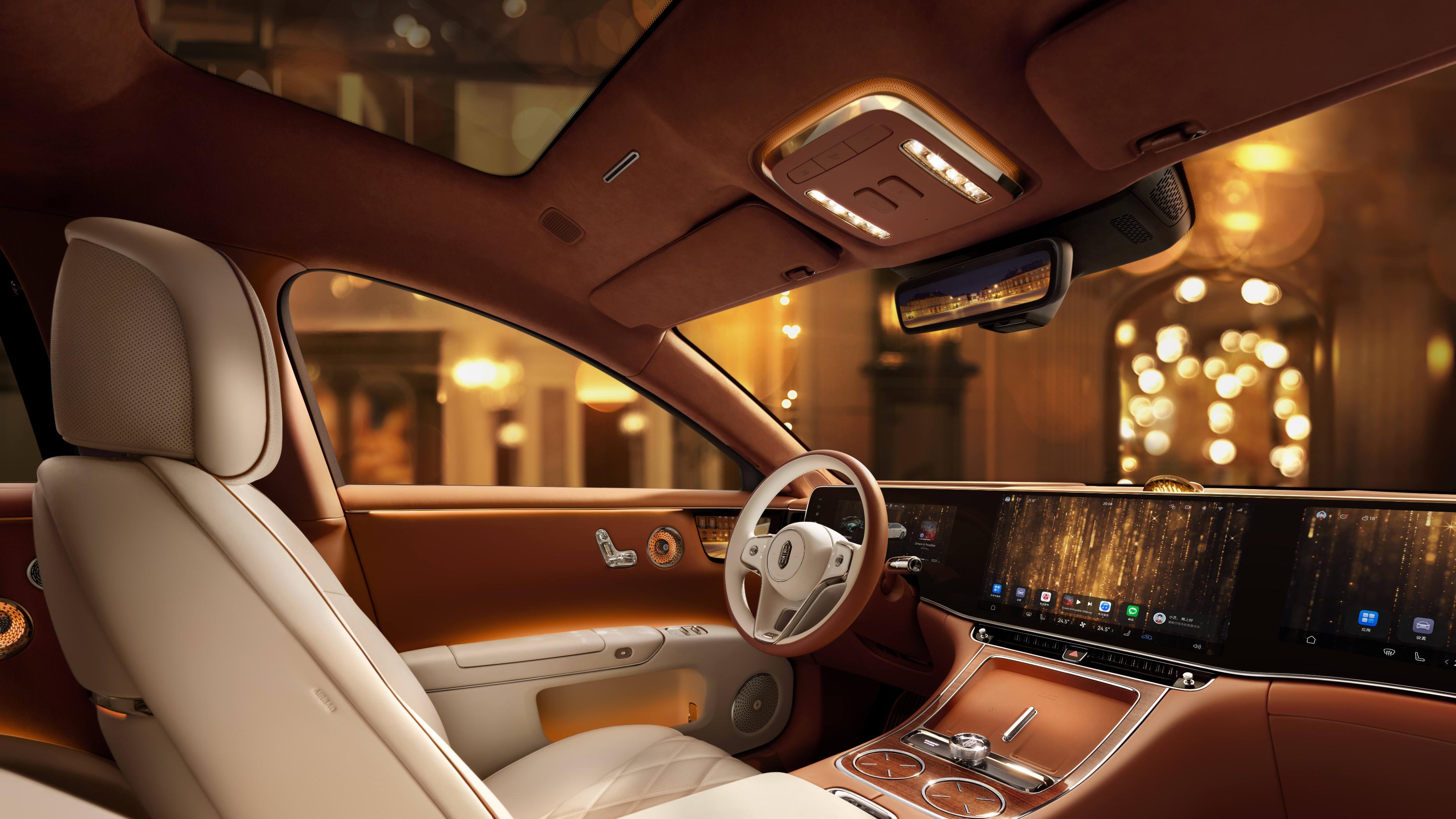 华为百万级豪车一炮而红！余承东给中国车企，狠狠上了一课