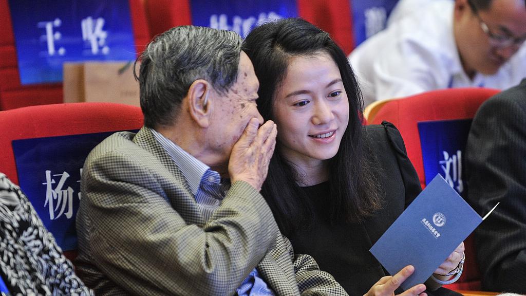 翁帆的选择：一段婚姻和打破世俗枷锁的勇气
