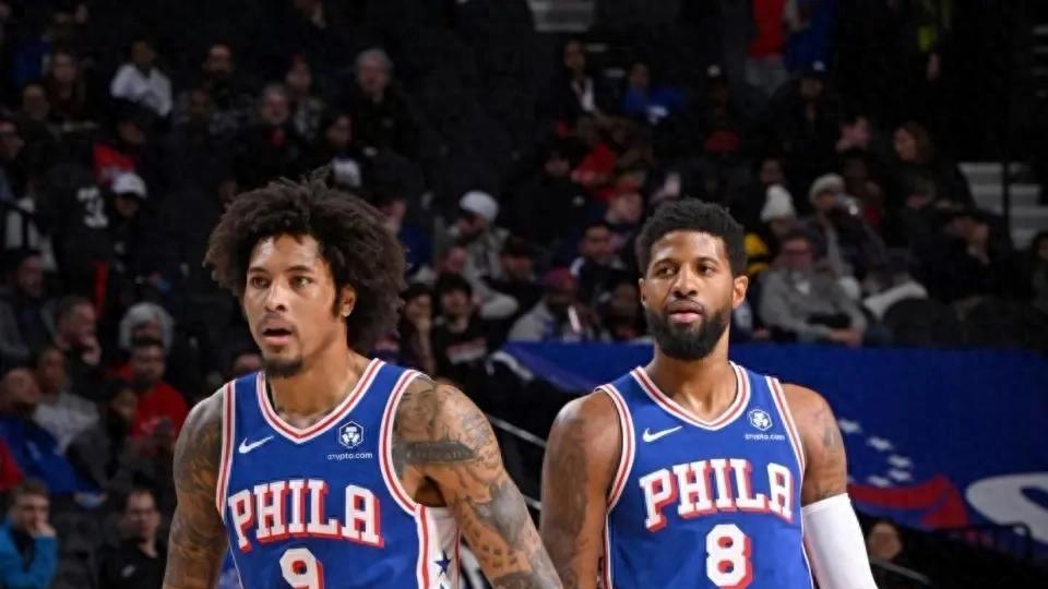 76人最多落后50分被球迷狂嘘！惨遭8连败仅第12 大帝伤情雪上加霜