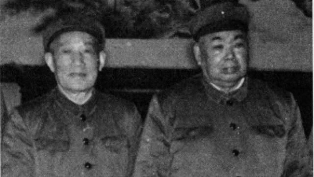 他当十年大军区政委，赋闲3年复职，上级让后调的廖汉生第一政委