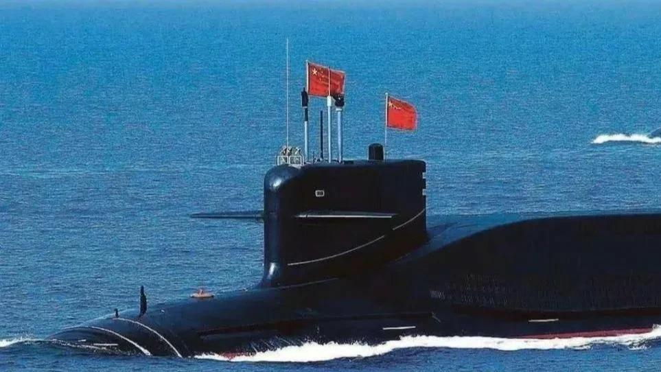 八千公里威慑，094核潜艇“龟背”藏玄机，领先就领先在生存智慧