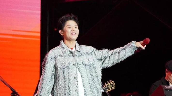 曾毅手表风波：“不雅” 争议与 “翻车” 公关如何点燃舆论风暴？