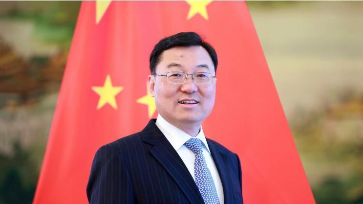 特朗普要来中国看阅兵？韩方突然变卦，网友：这出戏有点热闹！