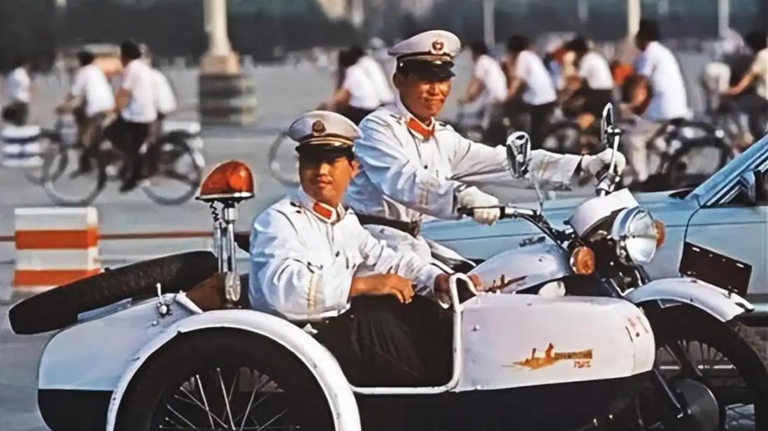 80年代爆火的6款摩托车，我曾骑过其中两辆，导致差点被学校开除