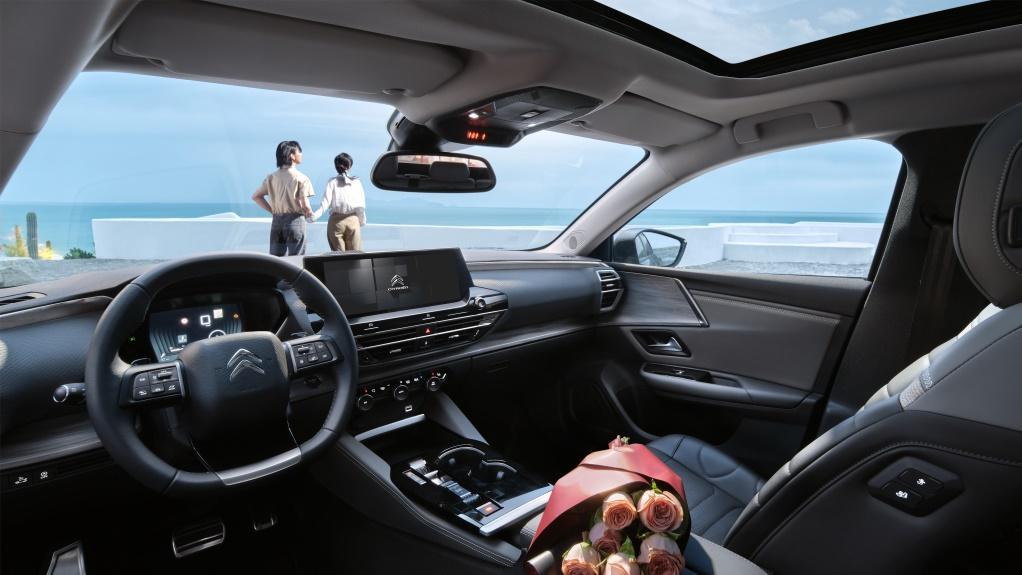 9.97万元即可解锁法式高定 海外版凡尔赛实力宠粉