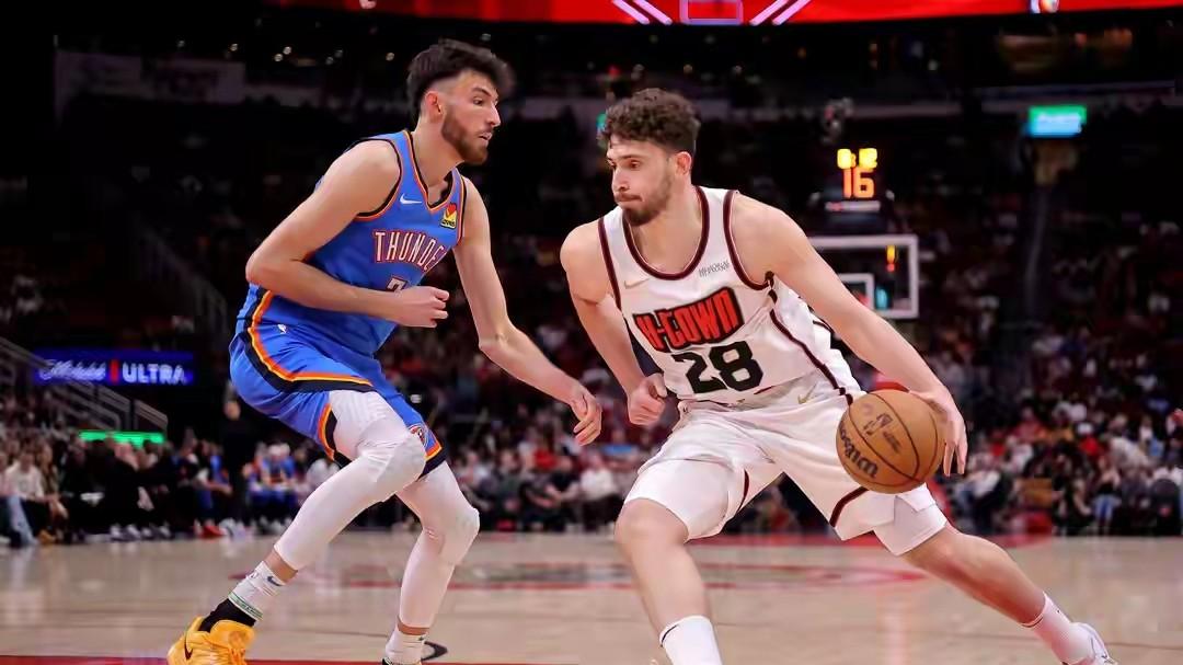 开赛至今火箭队神射手依次是奥科吉申京伊森