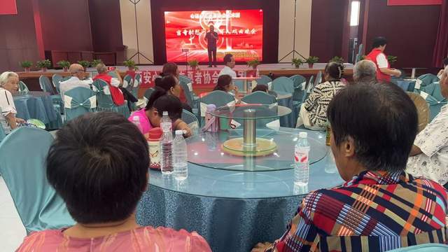 军民同庆建军节 文艺汇演暖人心——西安市心连心志愿者协会慰问演出温情上演