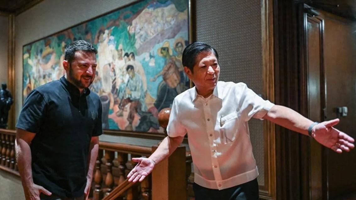 时至今日，唯一声援泽连斯基的，竟然是小马科斯，怕不是同病相怜