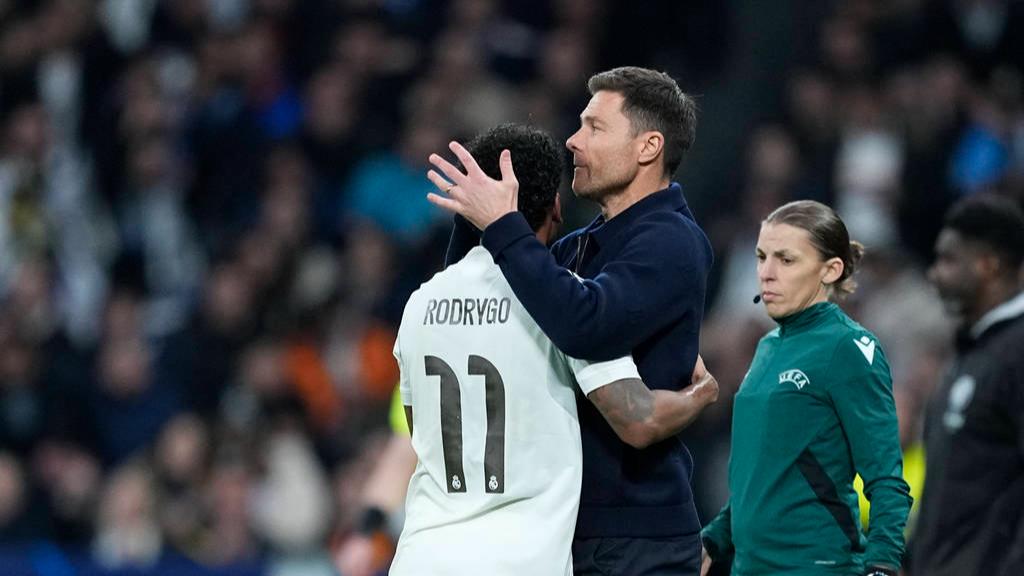 欧冠-罗德里戈破荒哈兰德点射 姆巴佩未登场皇马1-2曼城