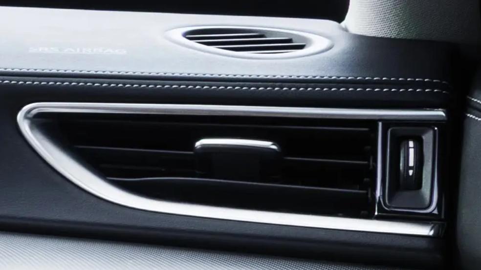 新款英菲尼迪QX50没有诚意，8英寸小屏有什么用，谁也救不了它