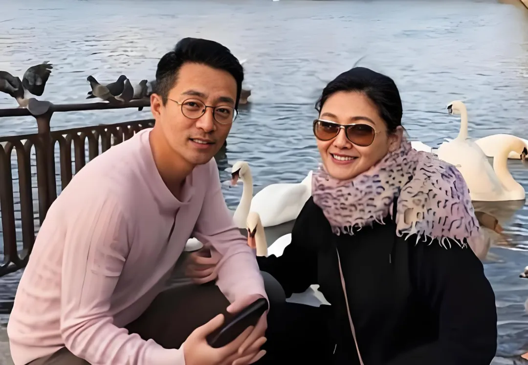 大S离世：为何网友对汪小菲