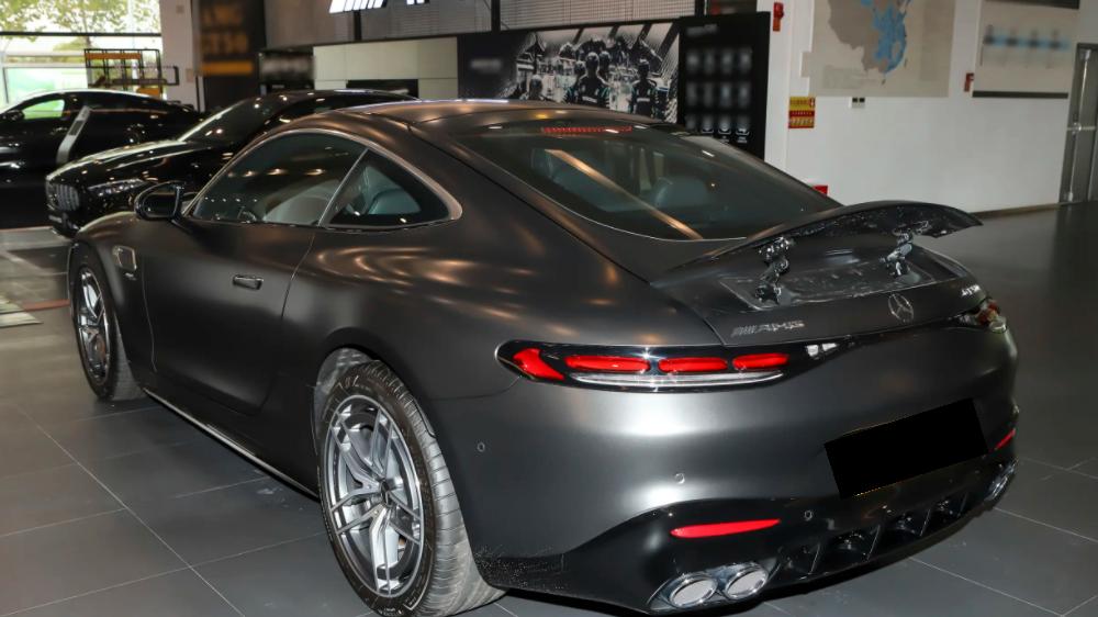 26款AMG GT性能依旧，配4.0T V8动力，零百加速3.2秒