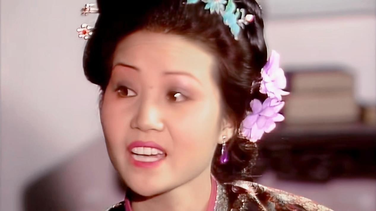 红楼梦：寻死觅活、砍鸡杀狗，是马道婆所致？凤姐和宝玉都在演戏