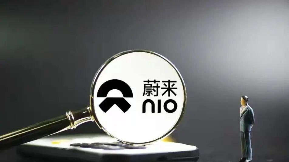 为省3万改签飞机！李斌学会省钱，蔚来打了翻身仗