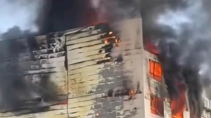 突发！河北保定一鞋厂发生火灾有人跳楼，现场曝光