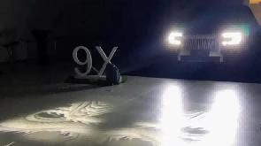 细节控狂喜！走近看，极氪9X的大灯原来是件微雕艺术品