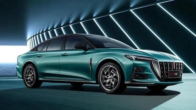 被忽视的豪华轿跑！媲美奥迪A5，拥有40万档次仅售14万多，却无人识货