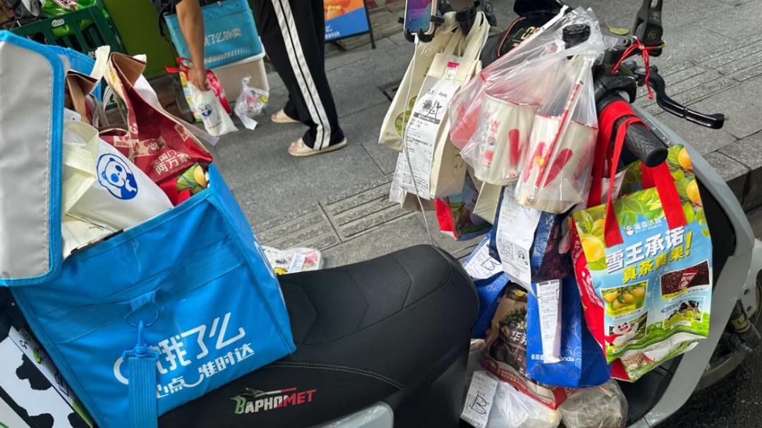 奶茶1分钱！外卖大战发疯，我要喝出糖尿病了……