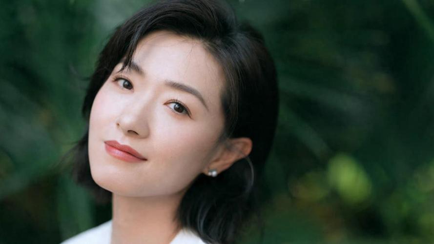 当红明星万茜事业高峰期生子，生父是谁仍然是迷