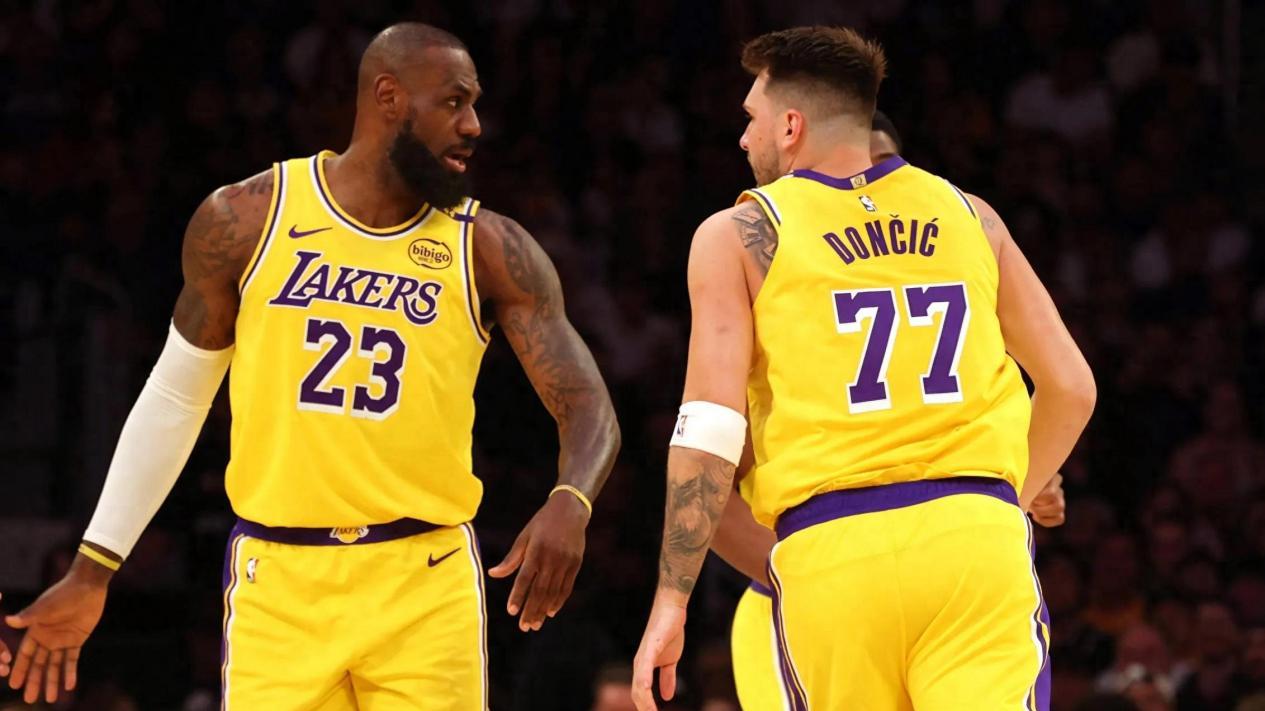 6分险胜！湖人108-102快船升西部第2，詹姆斯离50000分仅差1分