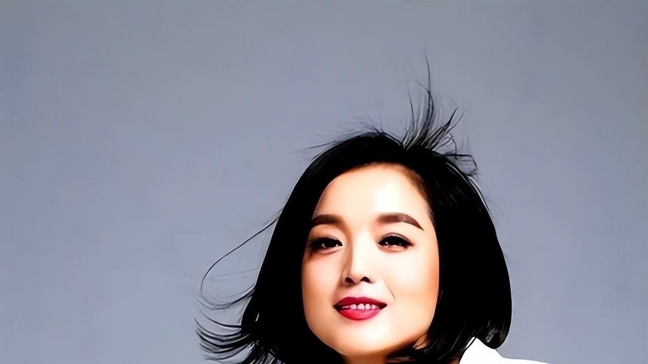 歌手白雪：38岁离婚，选择独自养子，却在44岁改观嫁小8岁的老公