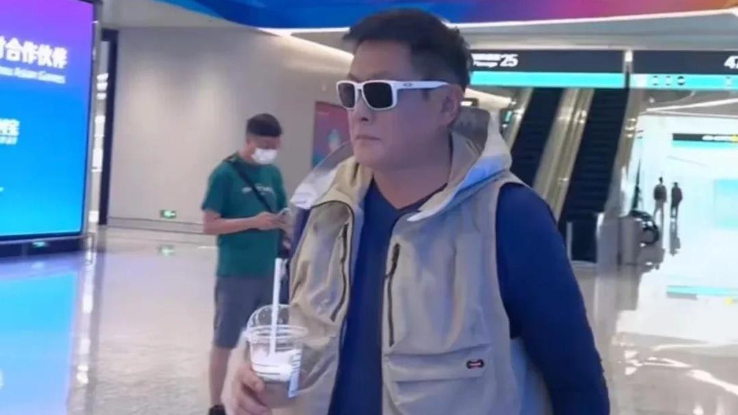 TVB昔日小生魏骏杰成功瘦身颜值回升，宣称不再婚，前妻整形成瘾