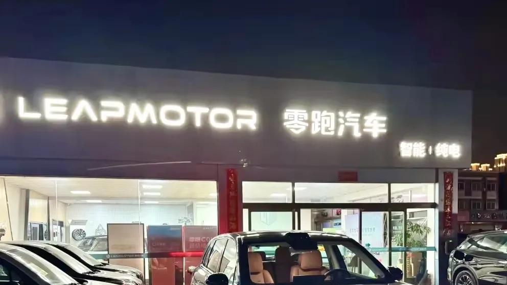 为了给家里选车，奶爸变身汽车博主！