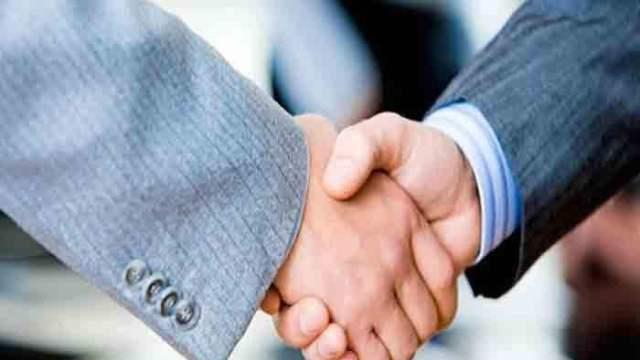 盲目决策致数亿损失：岂止是为报领导“知遇之恩”？何不是为了攀附