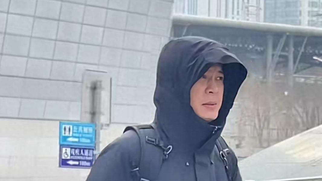 辽篮返回沈阳，士气低落，威尔斯开心，杨鸣郁闷怕被处罚