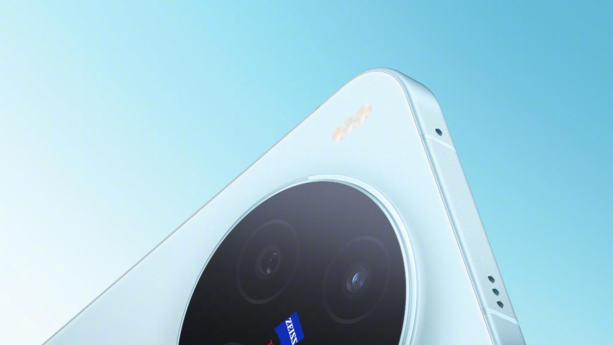 “自在蓝”与“下腰女孩”vivo X300系列潮流文化定义新一代旗舰