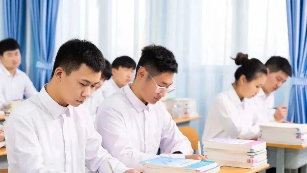 考不上高中，上技校学什么专业好？