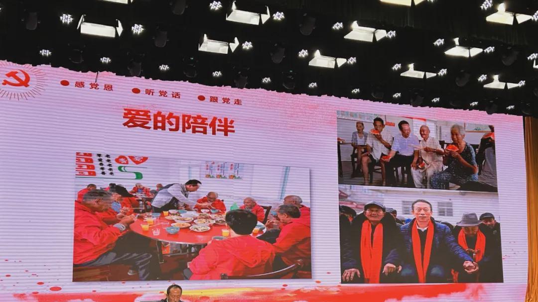 黄久生应邀到信阳工程职业学院作先进事迹报告